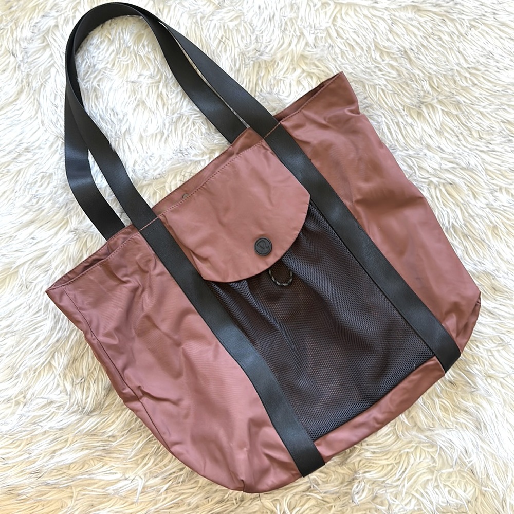 Like NEW Lululemon Tote Bag